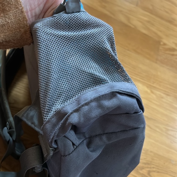 The North Face Jester Blue and Grey Backpack - Picture 4 of 7